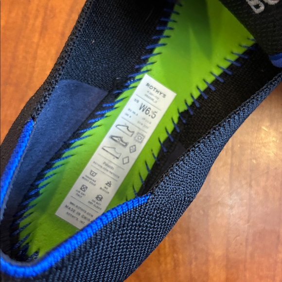 Black Round Toe Rothy's 6.5 - Picture 6 of 6